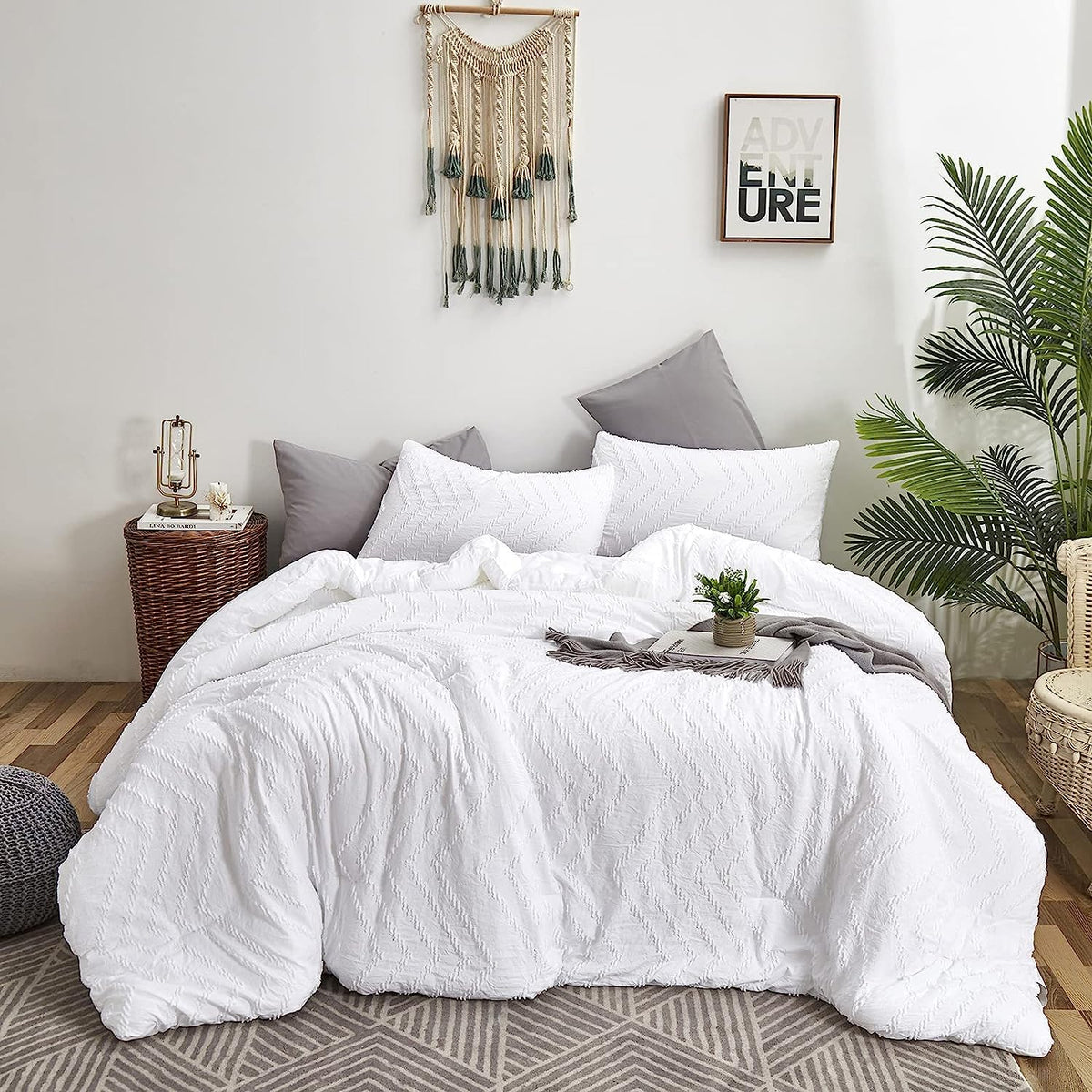 Houseri Love Comforter Set King Heart Shaped Bedding Sets White and Black Comforter for Women Men Love Heart Bedding Comforters King Size