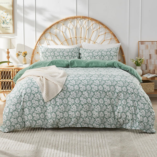 Gogreen Twin Duvet Cover Floral, Soft & Breathable Microfiber 3 Pieces Bedding Sets, Pattern Twin Comfy Duvet Cover, with Zipper Closure (Light Pink Flower, Twin)